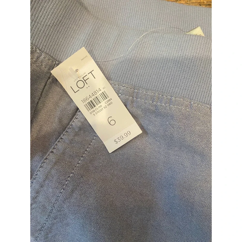 NWT Ann Taylor Loft NEW - Size 6 Blue Shorts with Clasp and Tie - Picture 3 of 6